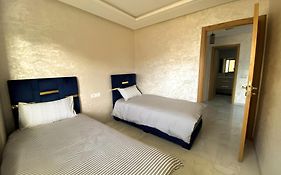 Two Bedroom Luxury Vacation Apartment City Centre